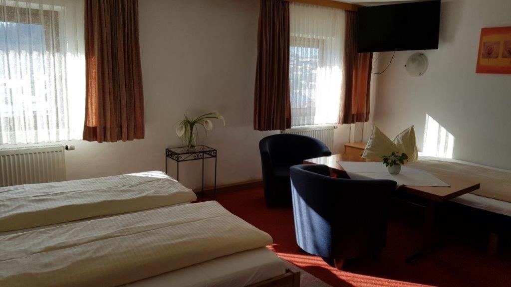 Hotel Garni Edelweiss ジークスドルフ エクステリア 写真