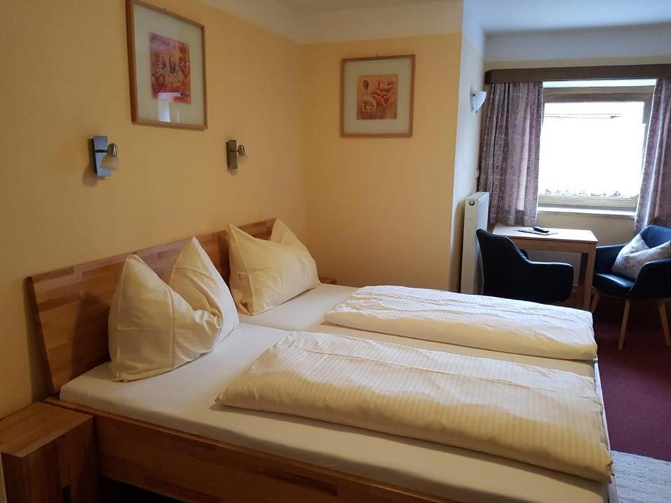 Hotel Garni Edelweiss ジークスドルフ エクステリア 写真