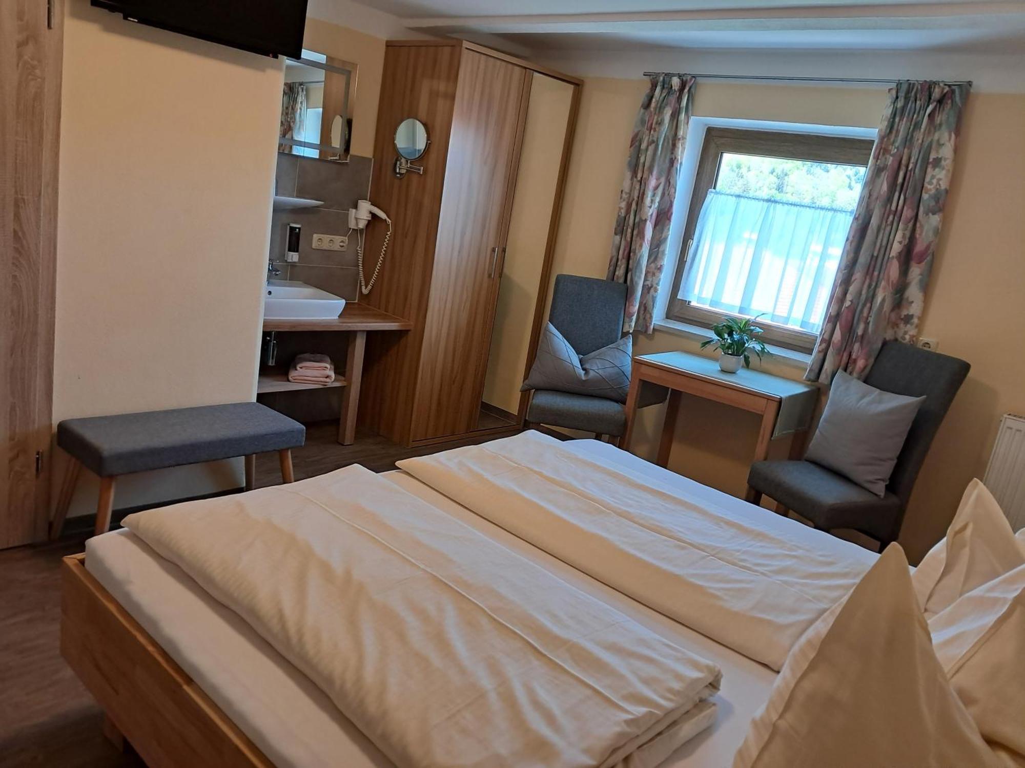 Hotel Garni Edelweiss ジークスドルフ エクステリア 写真