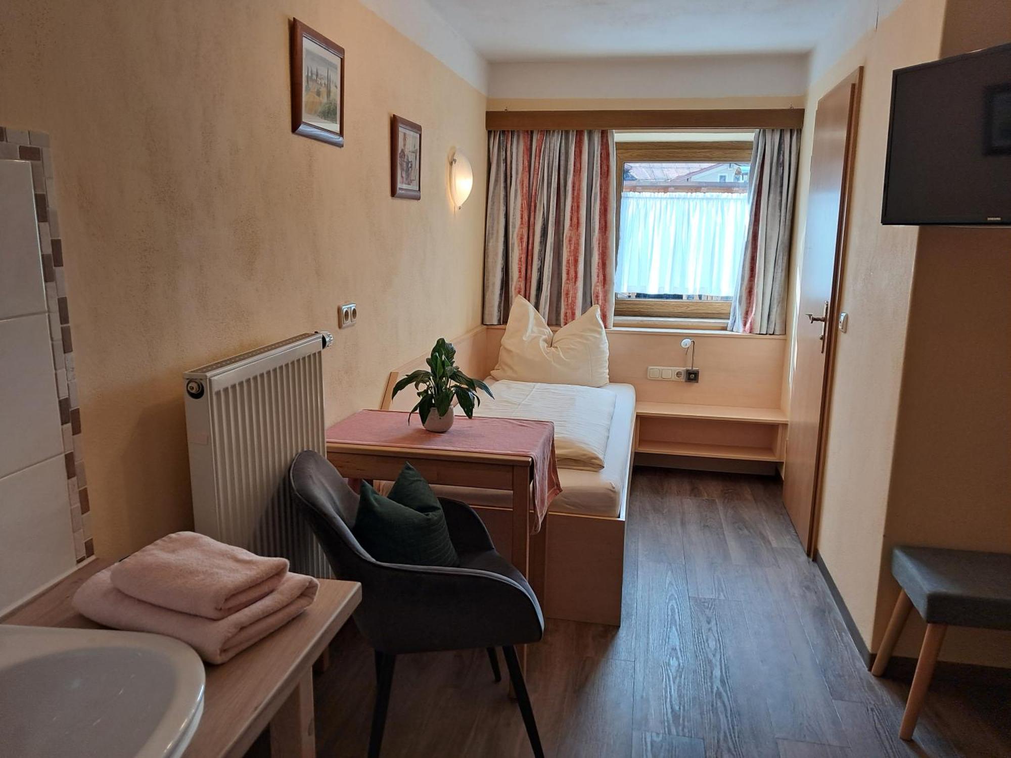 Hotel Garni Edelweiss ジークスドルフ エクステリア 写真